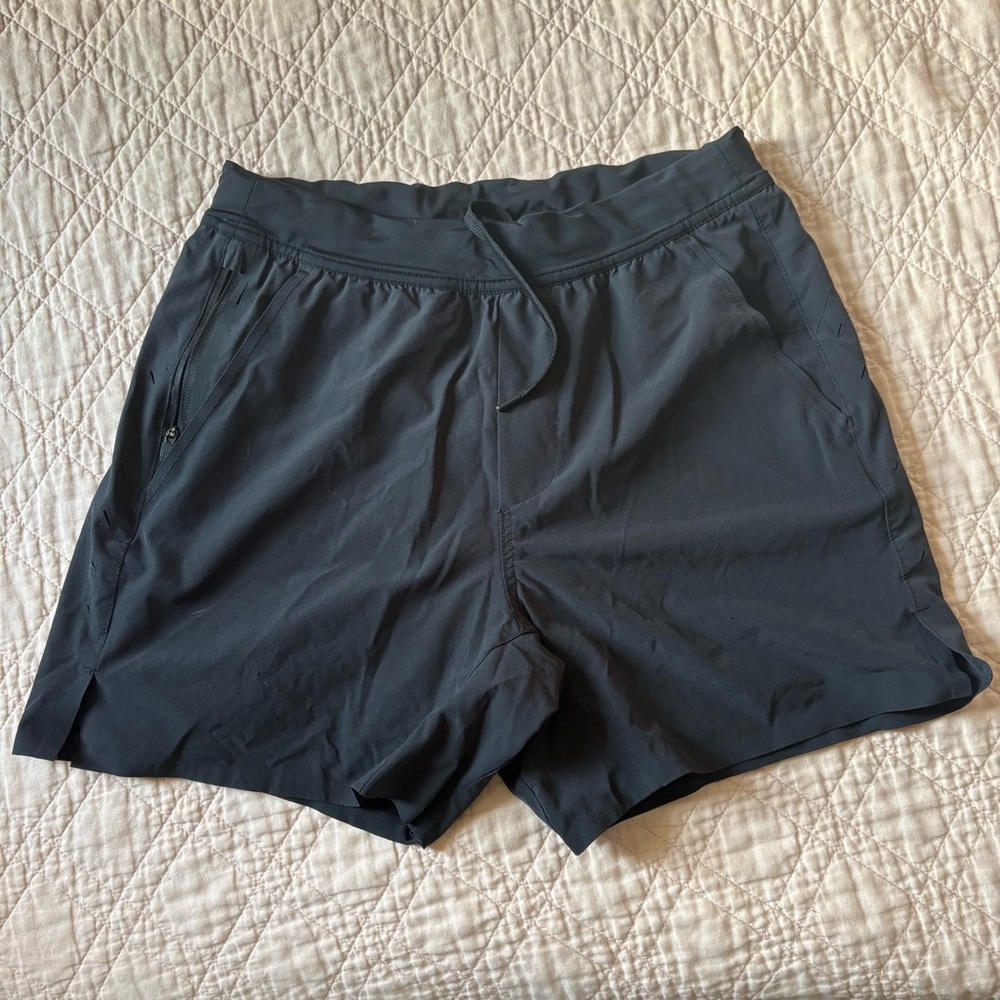 Ten Thousand | Interval Short View 4
